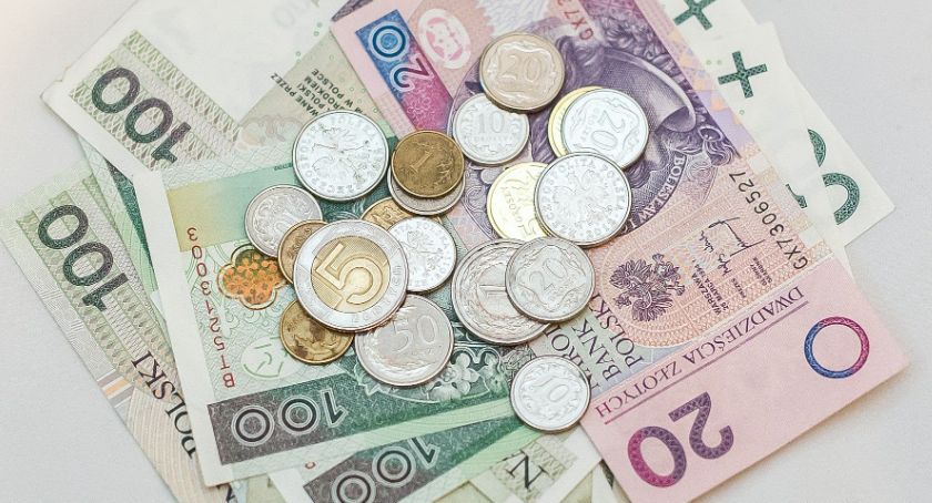 Urzędnicy nie tylko kradli pieniądze, ale też podrabiali dokumenty. Burmistrz dementuje plotki