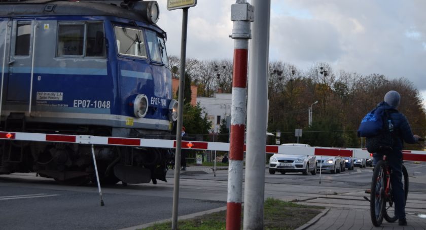 Co z modernizacją linii kolejowych przebiegających przez gminę Pruszcz? PKP PLK udzieliło informacji