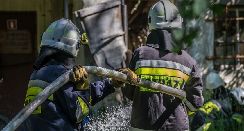 Spłonęły komórki z opałem. Co było przyczyną pożaru?