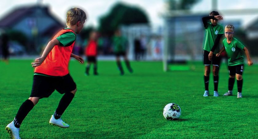 Sportis prowadzi treningi piłkarskie dla dzieci w Bukowcu. Zapraszamy chętnych.