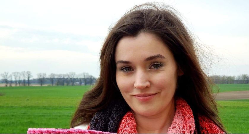 Monika Wamke tworzy szydełkiem niezwykłe chusty, koszyki i zabawki