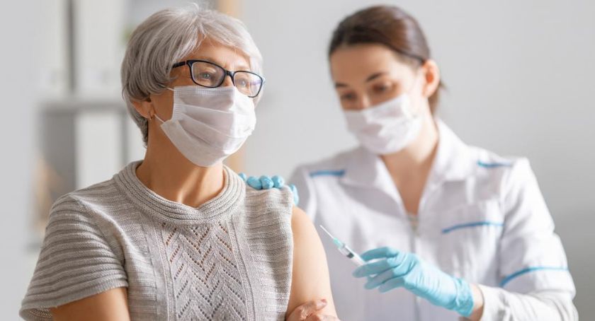Szczepienie przeciw COVID-19 szczepionką Pfizer w Świeciu. Są wolne terminy