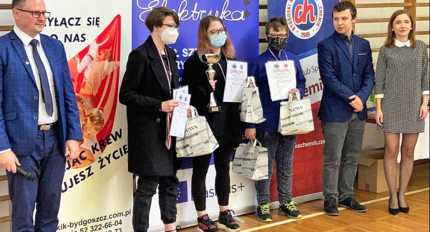 Juniorzy Gambitu Świecie mistrzami województwa i z awansem do II ligi