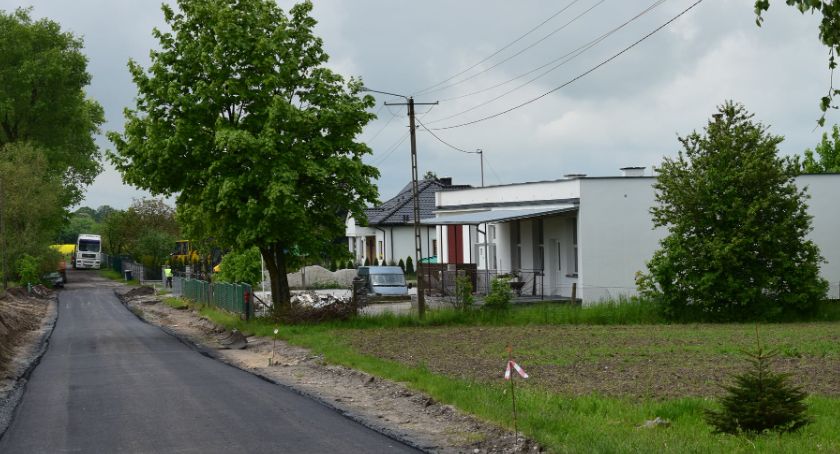 Remont drogi i świetlicy w Topolnie. Gmina ma plany z tym miejscem