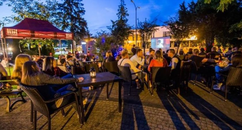 Kino plenerowe. Film pod chmurką już sobotę