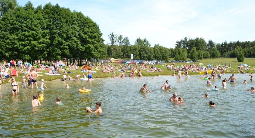 Sezon kąpielowy w Decznie rusza jutro. Gdzie jeszcze można się wybrać nad wodę?