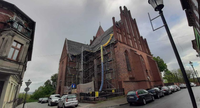 Upadek z dachu kościoła w Nowem. Nowe ustalenia