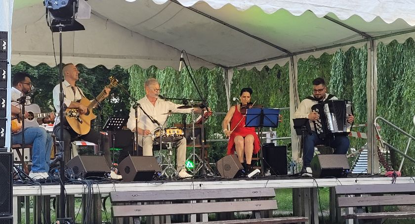 Koncert Kapel Podwórkowych. Nareszcie zabrzmiała muzyka na żywo [ZDJĘCIA]
