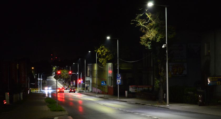 Ciemno w mieście. Dlaczego nie świecą lampy na wielu ulicach miasta?
