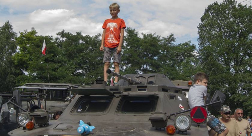 VI zlot pojazdów militarnych, pożarniczych i PRL w Świekatowie. Sprawdź, co zaplanowano
