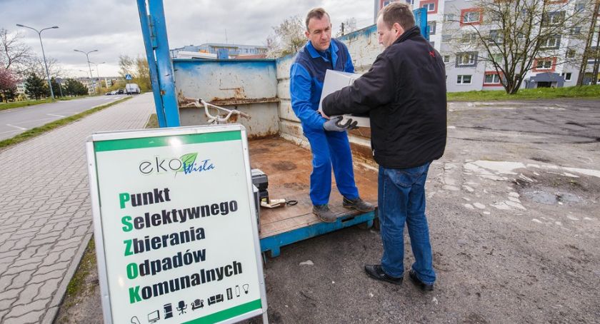 PSZOK-i w gminach nie przyjmują odpadów wielkogabarytowych. Kiedy znowu będzie można je dostarczać [MAM PYTANIE]
