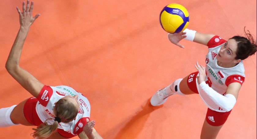 Polki pokonały Niemki na otwarcie Mistrzostw Europy. Grały Kasia Wenerska i Monika Jagła