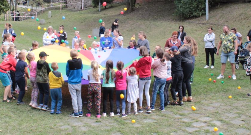 Zabawa na zakończenie lata w Nowem. Przy okazji będzie się można zaszczepić