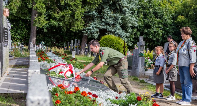 Rocznica wybuchu II wojny światowej. Lokalne władze i harcerze oddali hołd [ZDJĘCIA]