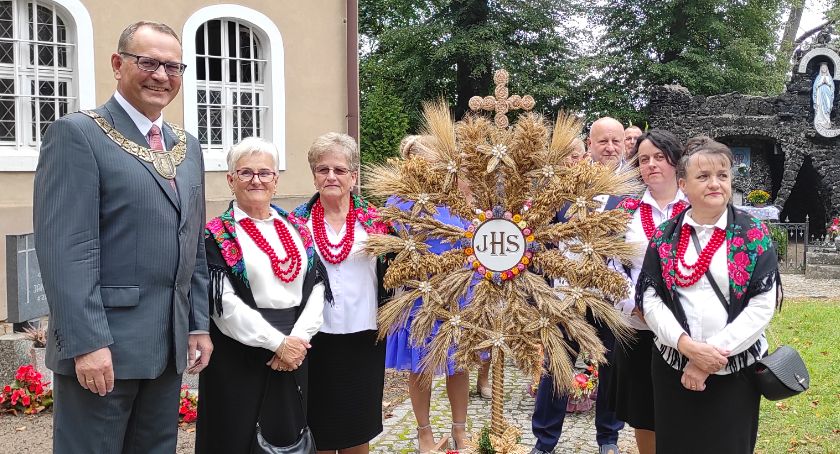 Święto plonów ze sportowym akcentem. Rozstrzygnięto konkurs na witacze dożykowe