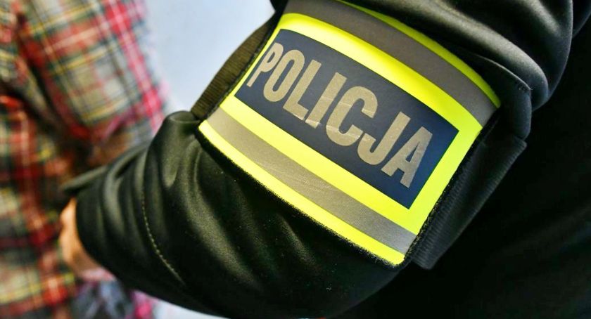 Seria włamań do samochodów w Świeciu. Co padło łupem złodziei?