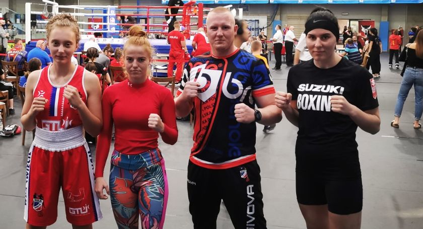 Karolina Ampulska i Oliwia Czerwińska przywiozły z Gliwic srebrne medale