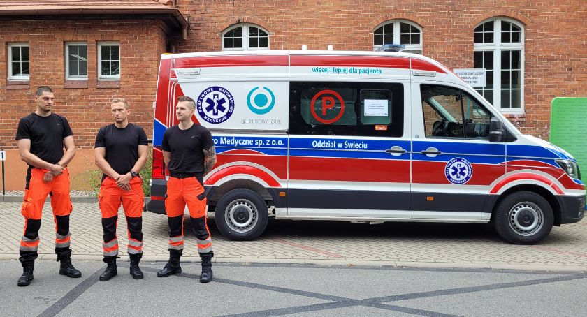 Ratownicy ze Świecia chcą zmian. - Kleimy nieudolny system ochrony zdrowia - mówi koordynator Paweł Weisbrot