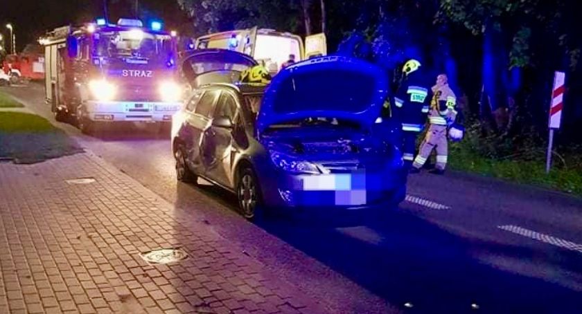 Kolizja na skrzyżowaniu w Pruszczu. Jedna osoba trafiła do szpitala [ZDJĘCIA]