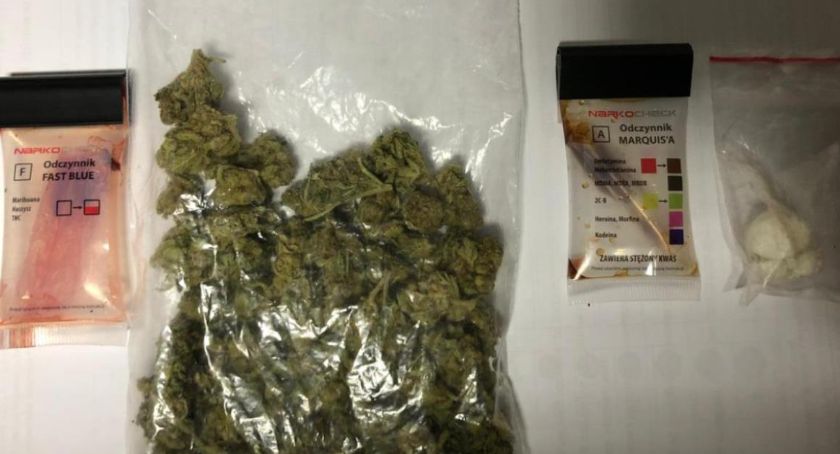 Marihuanę, ecstasy i amfetaminę mieli trzej młodzi mężczyźni. Zostali zatrzymani w weekend przez policjantów