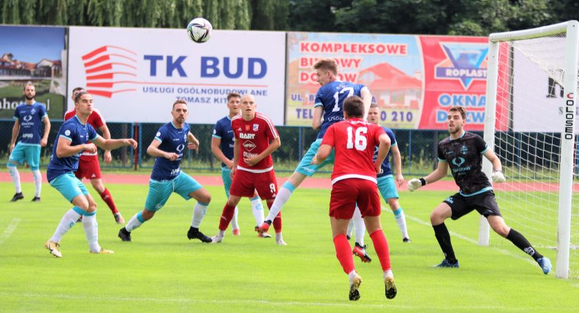 Piłkarze Wdy Świecie i Sportisu Łochowo zagrają w sobotę wraz z kibicami dla chorego Kuby