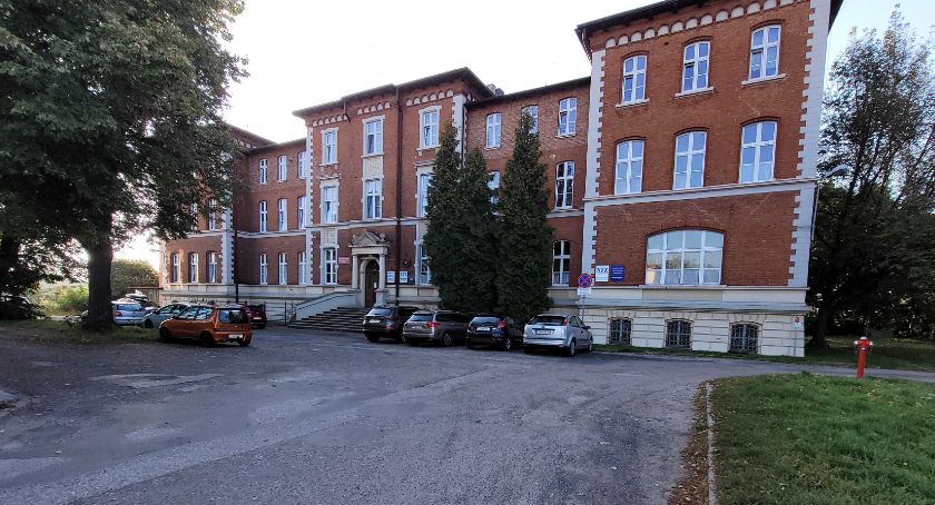 Szykują się zmiany przy starym szpitalu w Świeciu i przychodni WAMAP. Prace mają ruszyć w tym roku