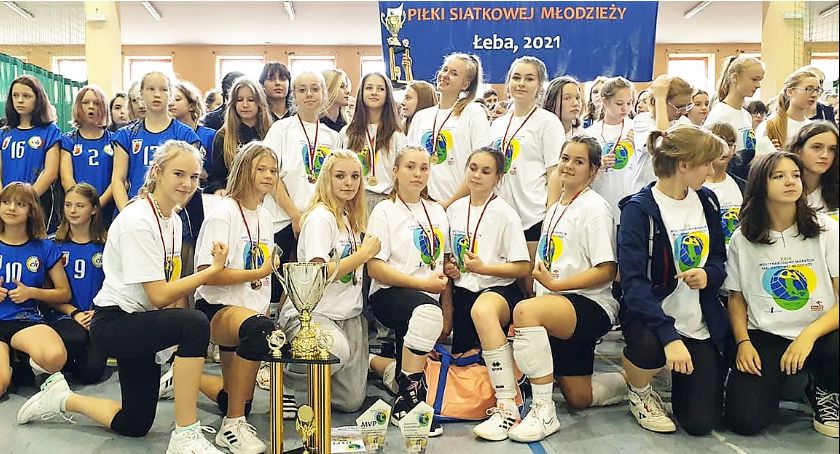 Młodziczki Spartakusa Lniano wygrały siatkarski maraton w Łebie