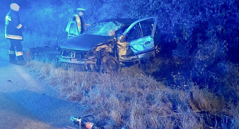 Osobówka wbiła się w ciężarówkę w Nowem. Za kierownicą siedziała 19-latka