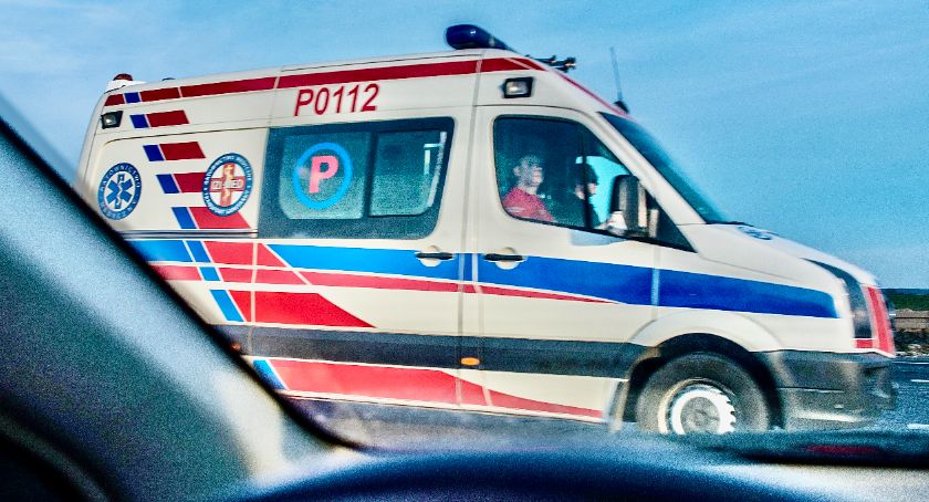 Wypadek w warsztacie samochodowym w Nowem. Ranny 15-latek