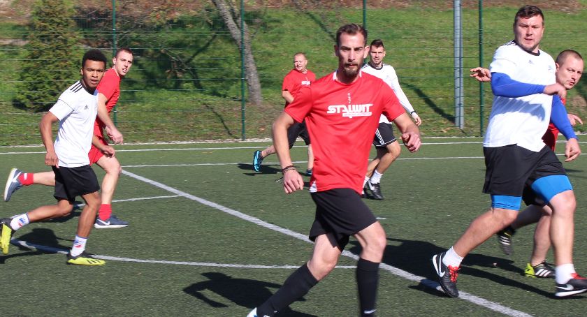 Family Sunday League. Na orliku grali duzi i mali [ZDJĘCIA]