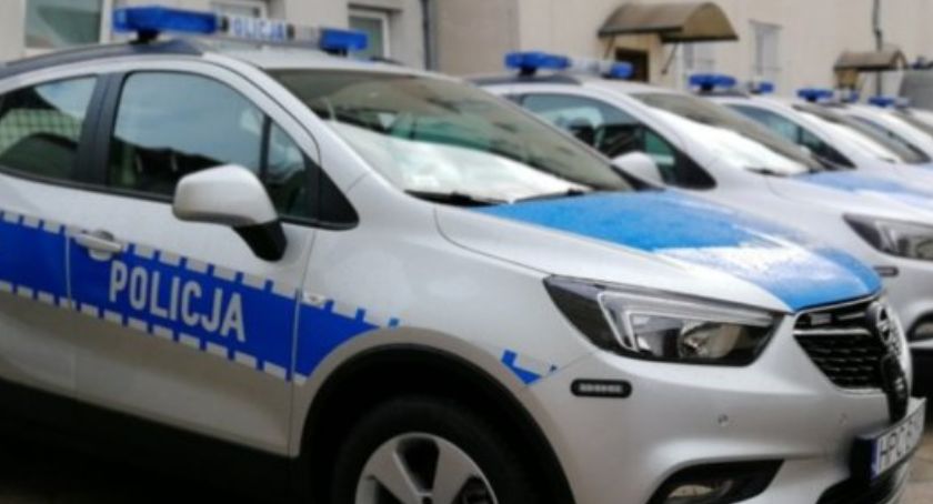 Bez prawa jazdy i z sądowym zakazem wyjechał na drogę. Policjanci mieli przeczucie