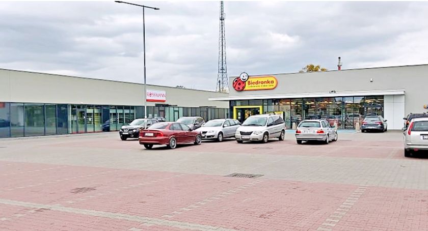W Nowem powstaje małe centrum handlowe. Kiedy zrobimy zakupy?