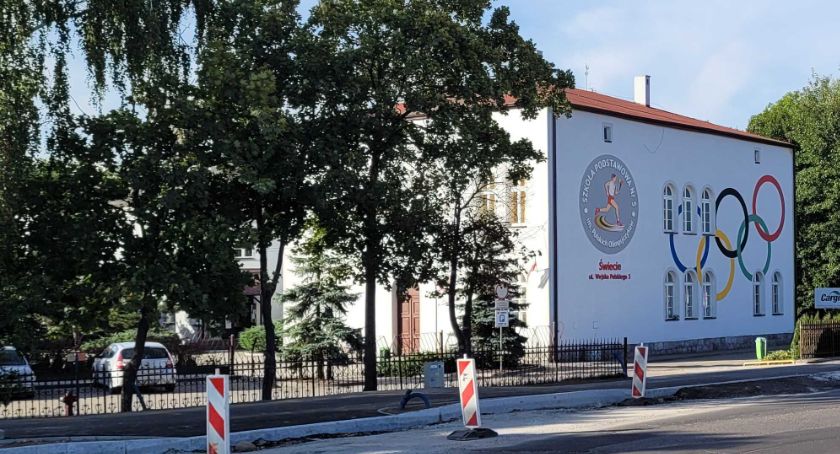 Kwarantanna 20 klas w szkołach w Świeciu. Chorują nauczyciele i uczniowie