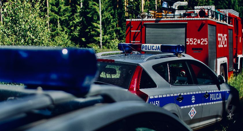 Wypadek trzech samochodów na A1. Cztery osoby trafiły do szpitala
