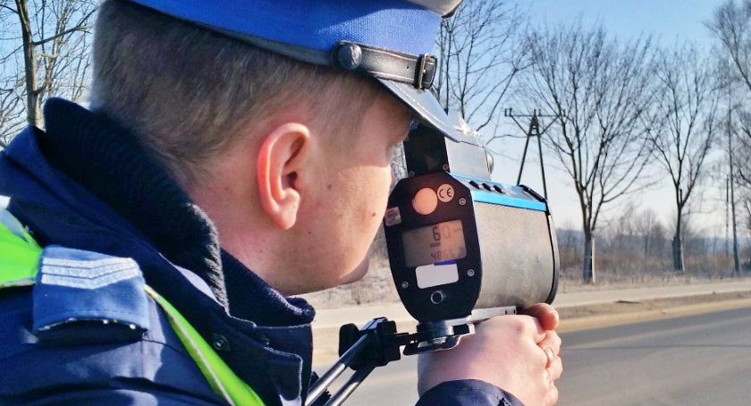 39-latek pędził przez Świecie. Stracił prawo jazdy na 3 miesiące