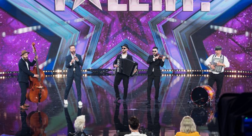 Big Bike Orchestra dzisiaj wystąpi w Mam Talent. Na sześcioosobowym rowerze wjechali do półfinału
