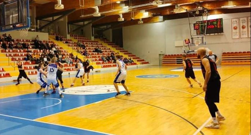 ŚKK Świecie przegrał w Kutnie. W niedzielę ligowy basket znów w Świeciu