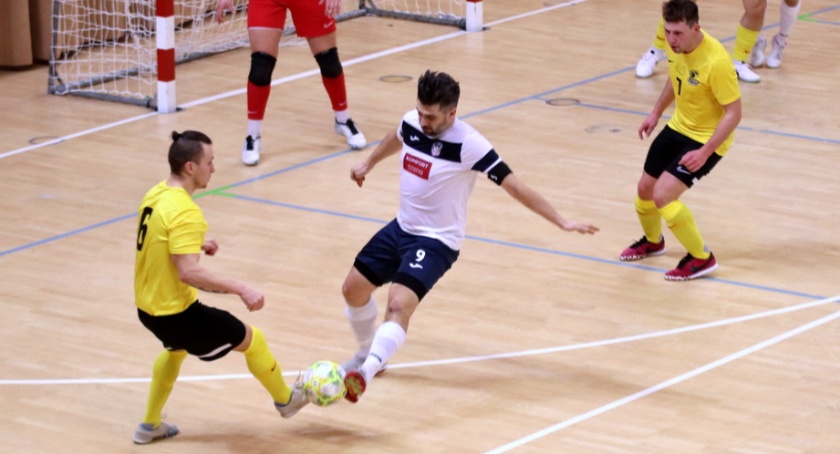 Efektowna wygrana Futsalu Świecie dała fotel lidera na półmetku sezonu [ZDJĘCIA, WIDEO]