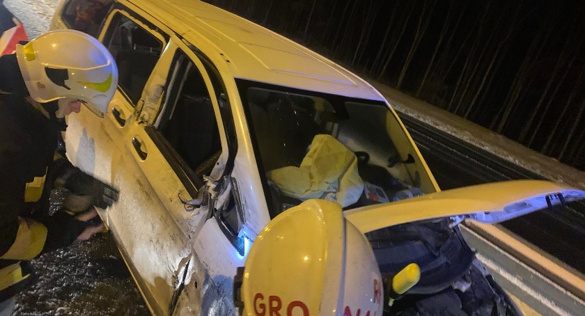 Kolizja tira i busa na A1 w gminie Nowe. Busem podróżowało osiem osób