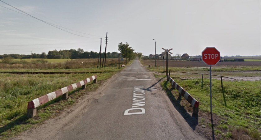 Władza i mieszkańcy chcą zmian na przejeździe kolejowym. PKP PLK jest nieugięte