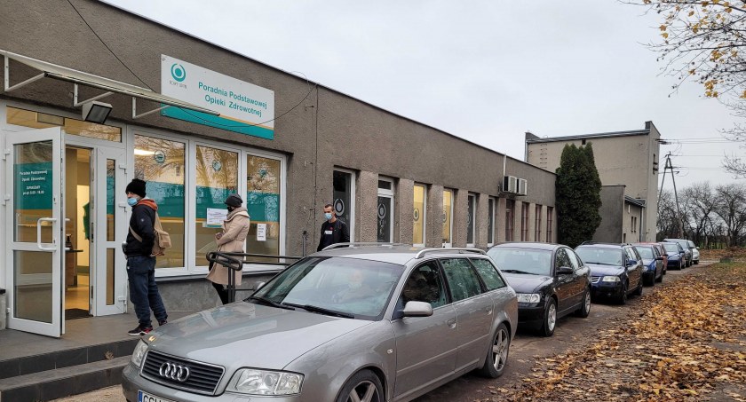 Punkt wymazowy dziś działa krócej. Ważna informacja z Nowego Szpitala 