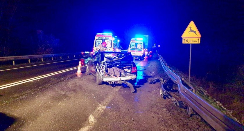 Wypadek za mostem na Wiśle na drodze krajowej 91. Zderzyła się ciężarówka z osobówką