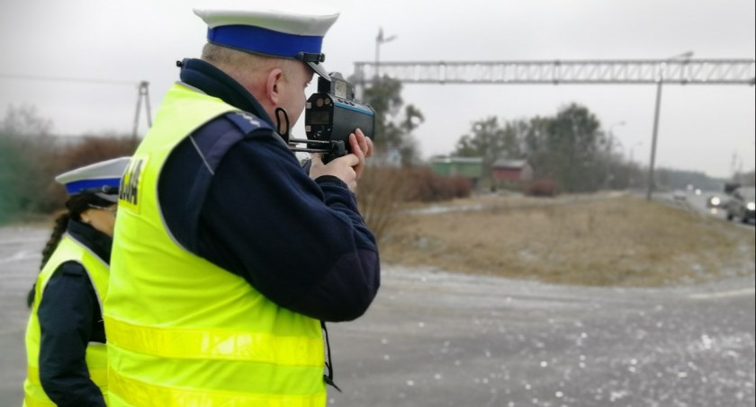 Rekordzista jechał przez Pruszcz 105 km/h. Policjanci sprawdzali prędkość kierowców