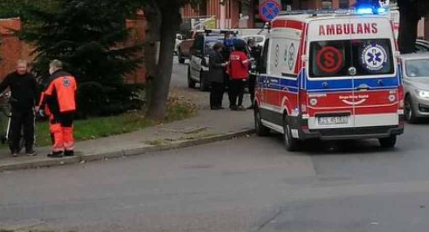 9-letni chłopiec potrącony przez samochód. Osobówkę prowadził 20-latek z powiatu bydgoskiego