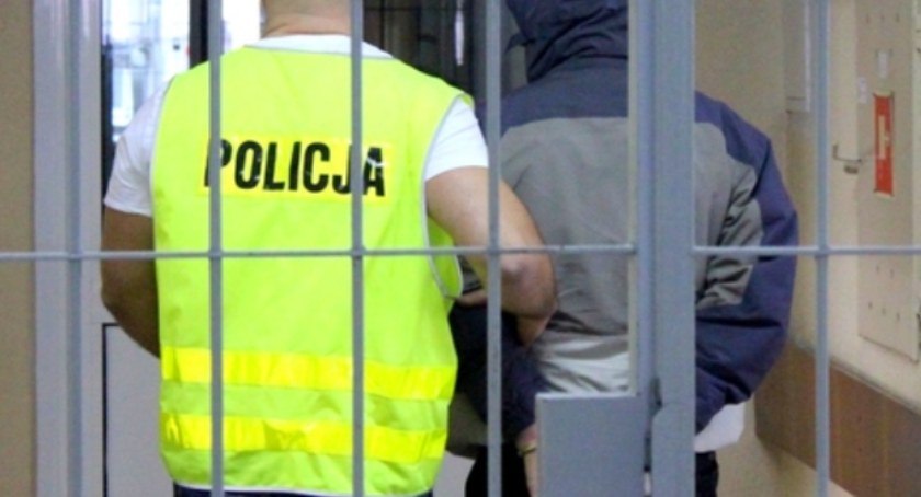 Kobieta i dwójka mężczyzn są już za kratami. Wpadli w ręce policjantów ze Świecia