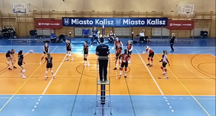 Spartakus Lniano przegrał z Piątką Turek i powalczy o 3. miejsce