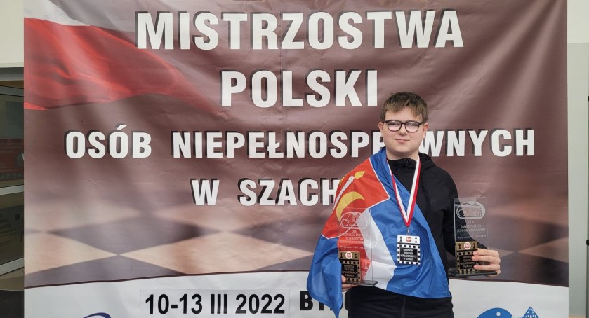 Fabian Spionkowski najlepszym juniorem Mistrzostw Polski Niepełnosprawnych w szachach szybkich i błyskawicznych