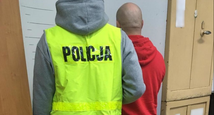 Włamał się do samochodu i próbował go ukraść. Właściciel podniósł alarm