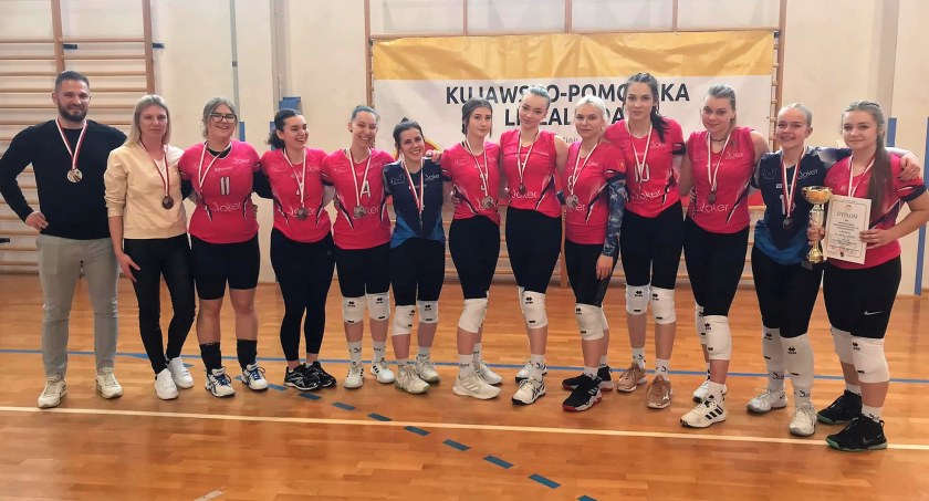 Siatkarki z ZSOiP Świecie drugie w wojewódzkiej „Licealiadzie”