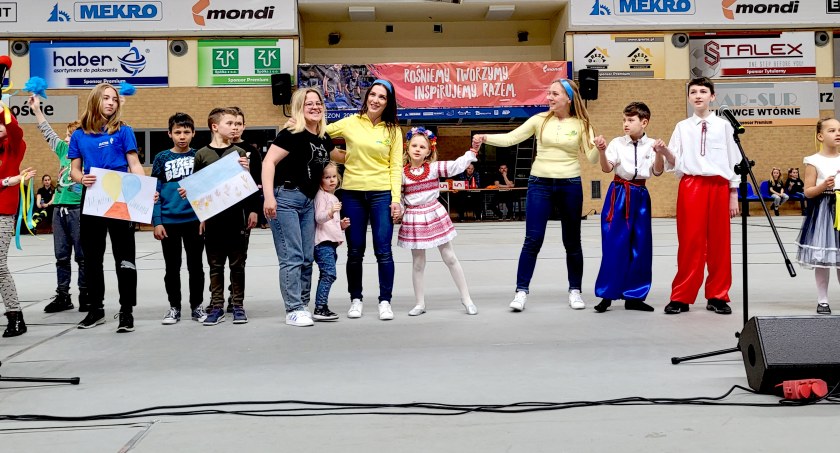Spotkanie integracyjne w świeckiej hali. Władze: witamy przyjaciele z Ukrainy, czujcie się jak u siebie [ZDJĘCIA]
